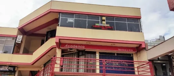 Se Vende 3 Locales Comerciales 3 Nivel Portal Alamos V. Del 
