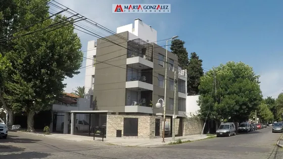 Venta. Impecable Semipiso Dos Ambientes En Villa Sarmiento.