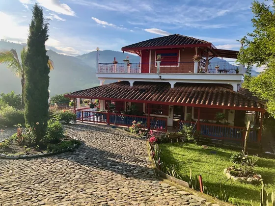 Encantadora Finca Con Hermosa Vista En Tranquila Vereda - Murrapal, Fredonia