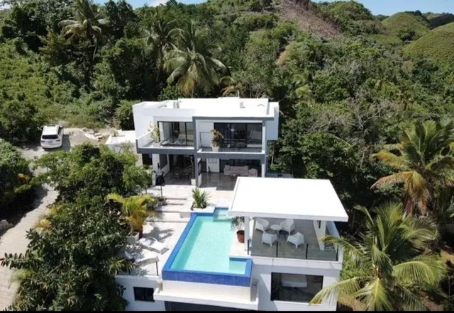 Se Alquila Villa En Samana Para Semana Santa Y Venta.