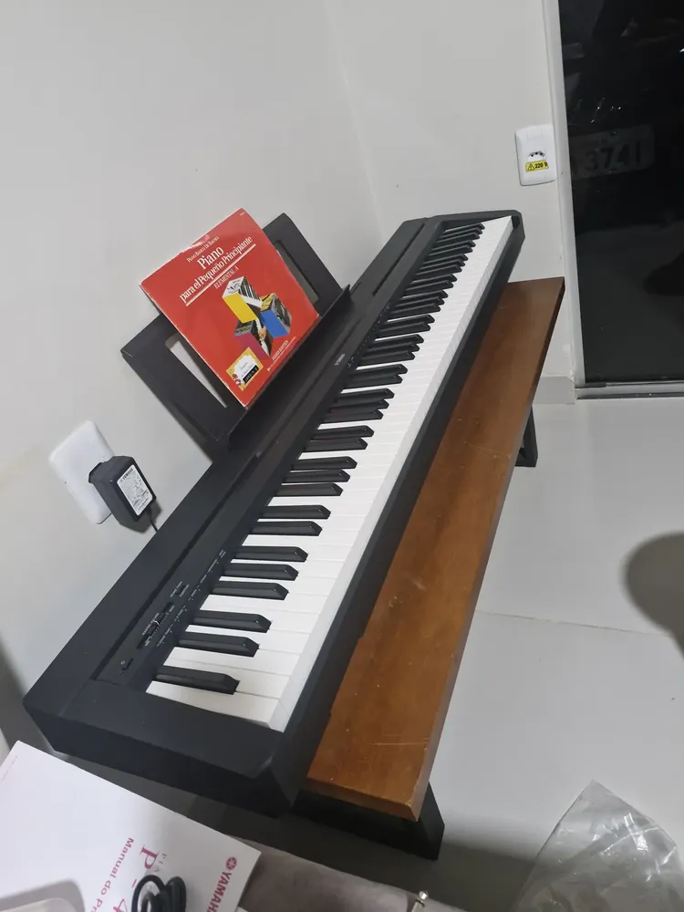 Piano Digital P-45 Preto Yamaha P45 Com Fonte | Frete grátis