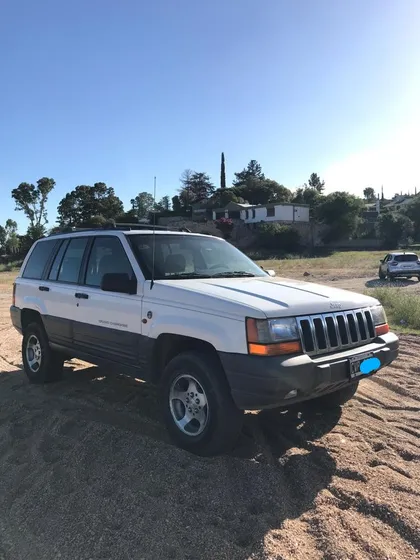 Jeep Grand Cherokee 4.0 Laredo