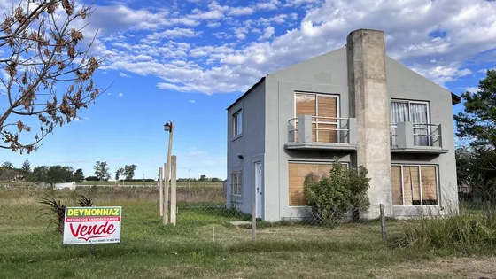 3 Casas En Villa Elisa Entre Ríos En Venta