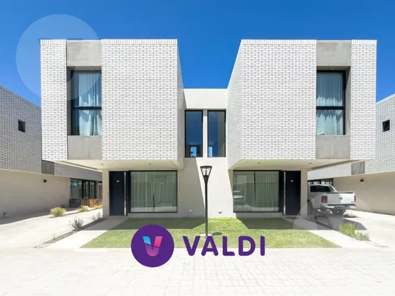 Dúplex En Venta - Canning, Bosques De Champagnat