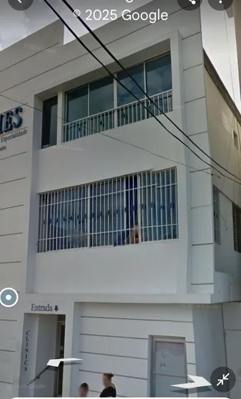Se Vende Edificio De 3 Niveles Comercial,centrico, Santiago 