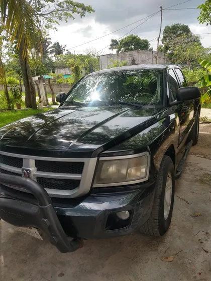 Dodge Dakota Slt Crew Cab 4x2 At
