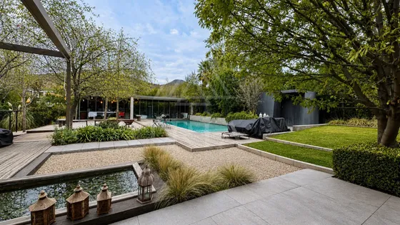 Casa Mediterránea Con Gran Jardín | Los Bravos Lo Barnechea