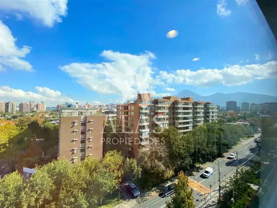 En Arriendo Oficina (1p2b)metro Magallanes Las Condes Alas P