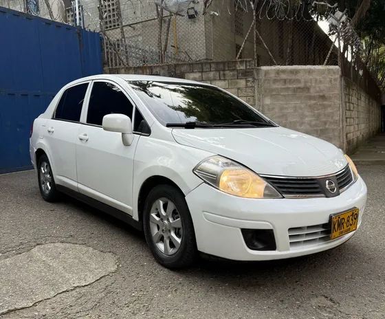 Nissan Tiida 1.8 Emotion 4 P
