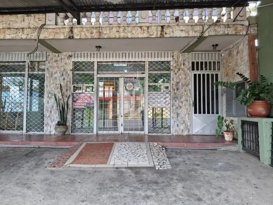 Locales En Upata, Edificio Santa Bárbara