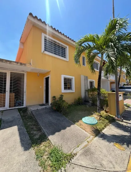 Venta De Town House Vista Dorada, Chr.