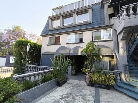 Casa Seminueva Ideal Para Usted Iluminada,roof Garden Y Excelente Ubicación
