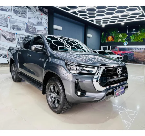 Toyota Hilux Pick-up 2.8 Cd Srv 177cv 4x2 At