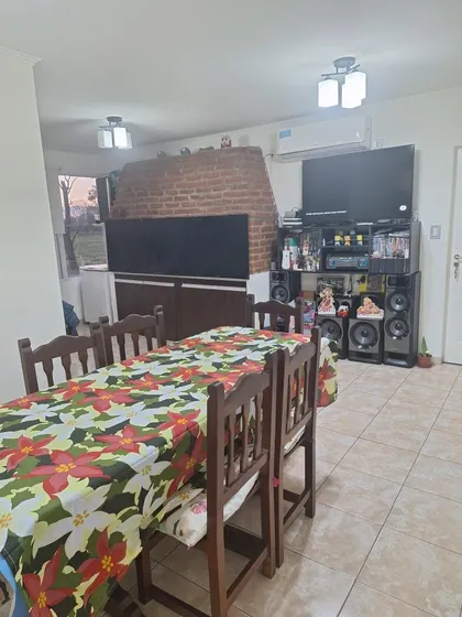 Departamento En Venta - 2 Dormitorios 1 Baño - Cochera - 55mts2 - Monte Grande