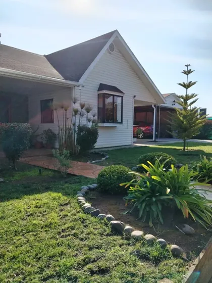 Vive Rodeado De Naturaleza: Casa En Terreno De 1.185 M²