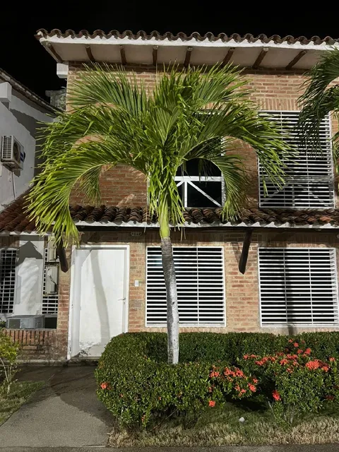 Hermosa Casa (th) Higuerote Via Carenero L2x
