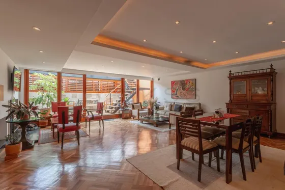 Apartamento En Venta En La Merced. Cod V5930