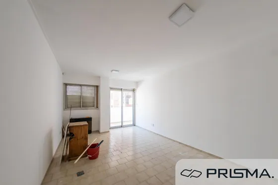 Depto - 2 Dormitorios Con Balcon - Nueva Córdoba