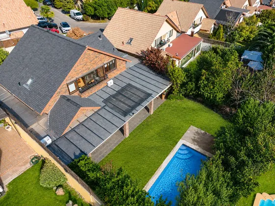 Cas Con Piscina, Quincho Dentro De Condominio, No Perimetral