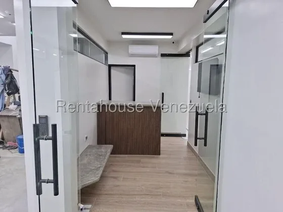 Local Comercial Ideal Para Taller En Los Riuices