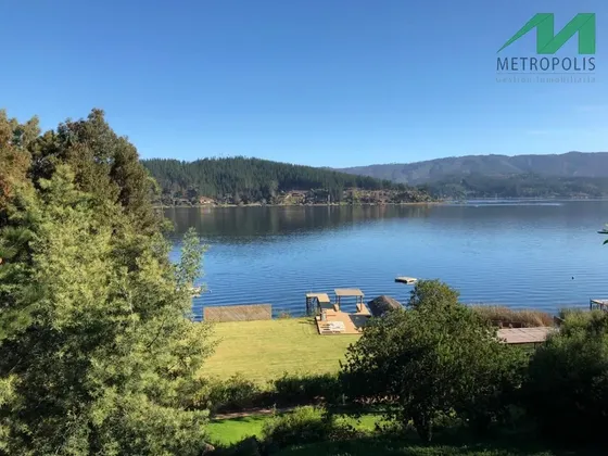 Casa En Venta De 9 Dorm. En Vichuquén