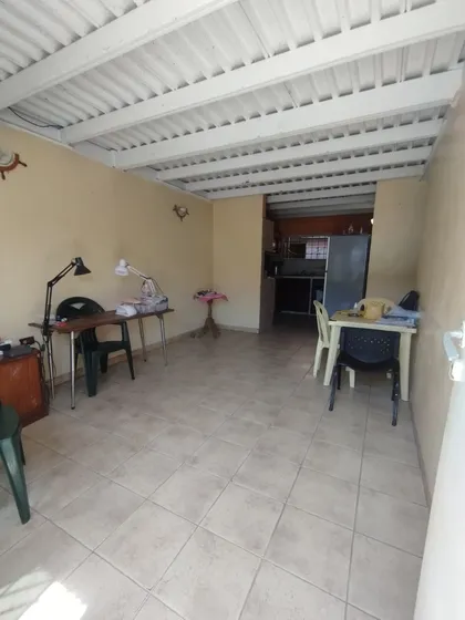 Beraca 001 Venta Casa Tipo Tetra En Urbanización Base Sucre, Maracay.