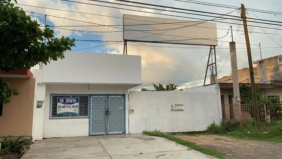 (157) Renta De Bodega En Colonia Hidalgo