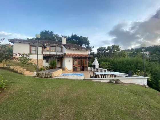 Calima, 5.000 M2, Hermosa Finca En Venta.