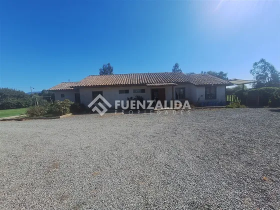 Parcela En Venta En Talagante. 4 Dorm Colegio Carampangue