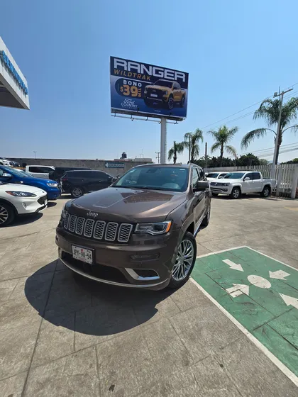 Jeep Grand Cherokee 5.7 Limited Lujo 4x4 At
