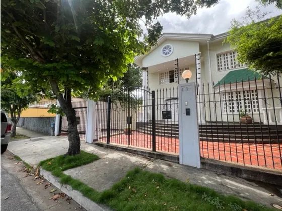 Venta Casa 560m2 La Floresta 5323