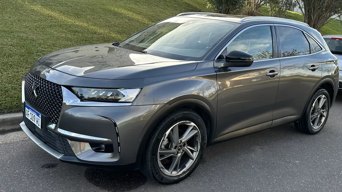 D.S. DS7 Crossback 2.0 HDI 180 AT Bastille+