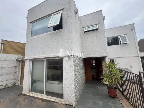 Casa En Venta De 3 Dorm. En Viña Del Mar