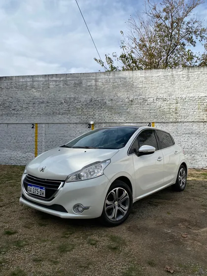 Peugeot 208 1.6 Feline Pack Cuir