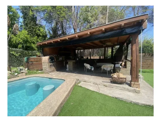 Maravillosa Casa 6d/4b Gran Terreno, Buena Conectividad