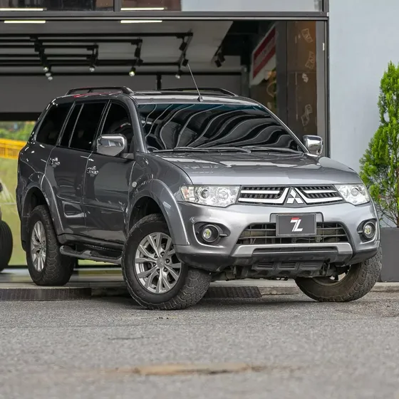 Mitsubishi Nativa 3.5