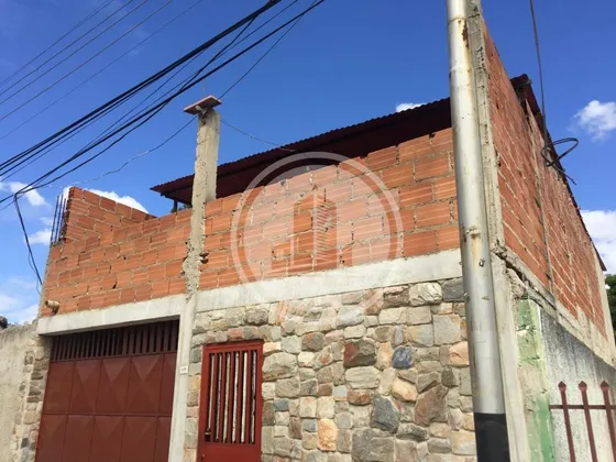 En Venta Casa En Saman De Guere De 91mts2, Dos Plantas. Se Escuchan Propuesta. Buena Ubicacion.