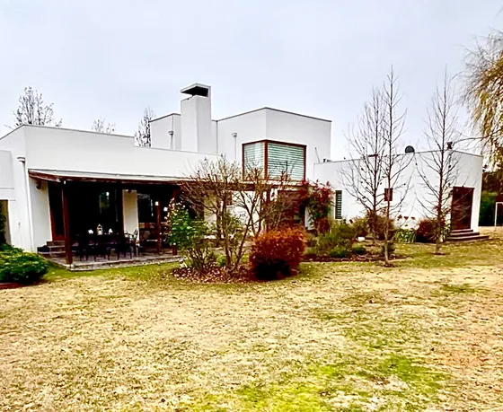 Vendo Casa Mediterránea Los Lirios