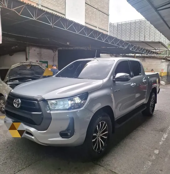 Toyota Hilux 2.4l