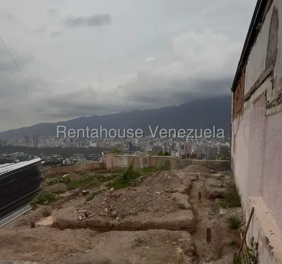 Nc Terreno En Venta En Clnas. De Bello Monte Con Fascinante Vista Al Ávila 26-21906