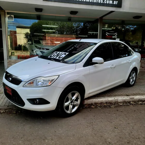 Ford Focus 2 2.0 Exe Sedan Trend