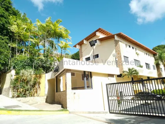 Townhouse En Venta En Oripoto (23-23344) Hairol Gutierrez0506