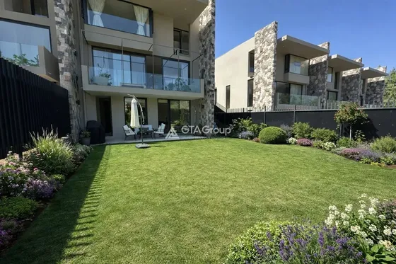 Venta Casa 5d-5b, Sector Colegio Monte Tabor, Lo Barnechea