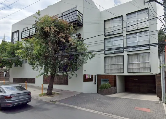 Departamento Con Excelente Mantenimiento Y Ubicación  Arf