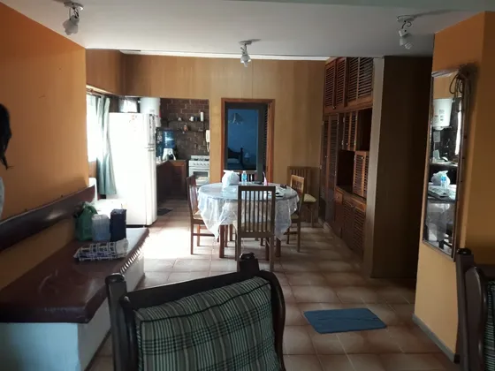 Vendo: Departamento 5 Ambientes /  84 M2 / 3 Dormitorios - Cocina - Comedor - Living Baño / Apto Credito / 100 Mts Peatonal 200 Mts Playa. Financiacion Factible