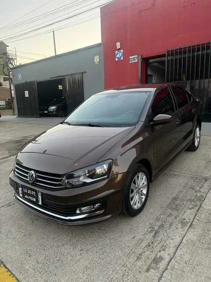 Volkswagen Polo 1.6 Comfortline Tiptronic