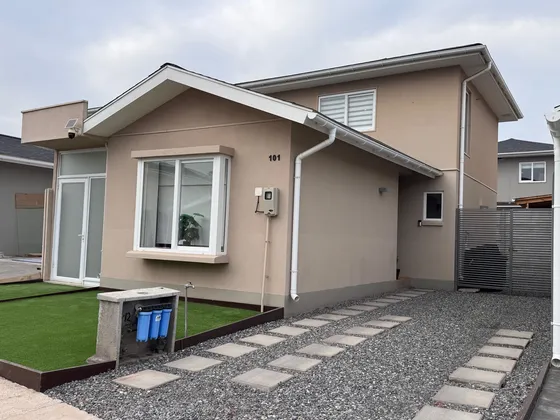 Casa Familiar 3d + 3b (102301)
