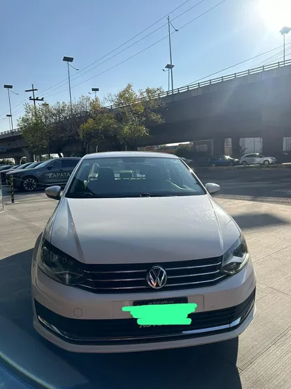 Volkswagen Vento 1.6 Confortline At