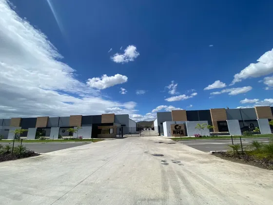 Galpones A Estrenar Conj. Cerrado Zona Industrial Castillito Planta Eléctrica 100% Pozo De Agua (solo Clientes) Lp