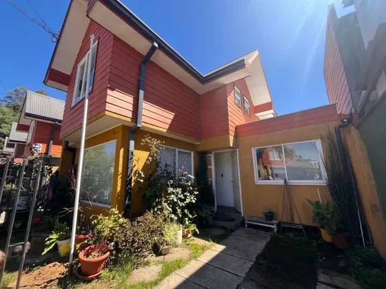 Hermosa Casa A La Venta De 4d Y 3b En Vista El Volcán 